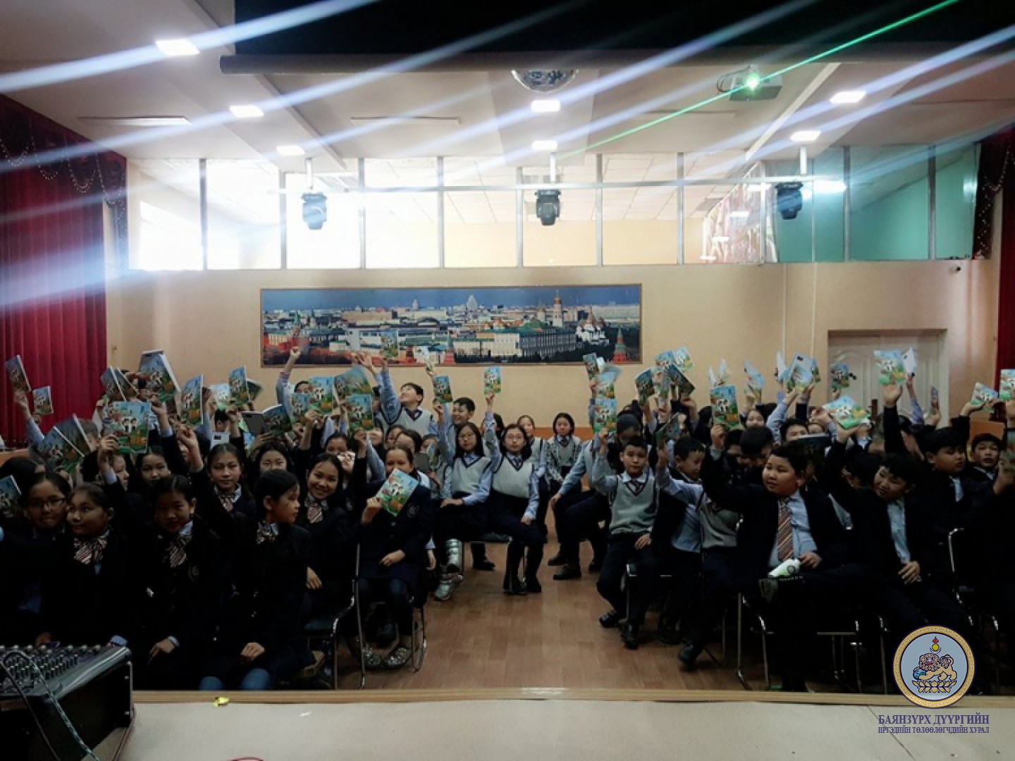 “Хүүхэд хамгаалал-Аюулгүй байдлыг нэмэгдүүлэх нь” сургалт явагдаж эхэллээ