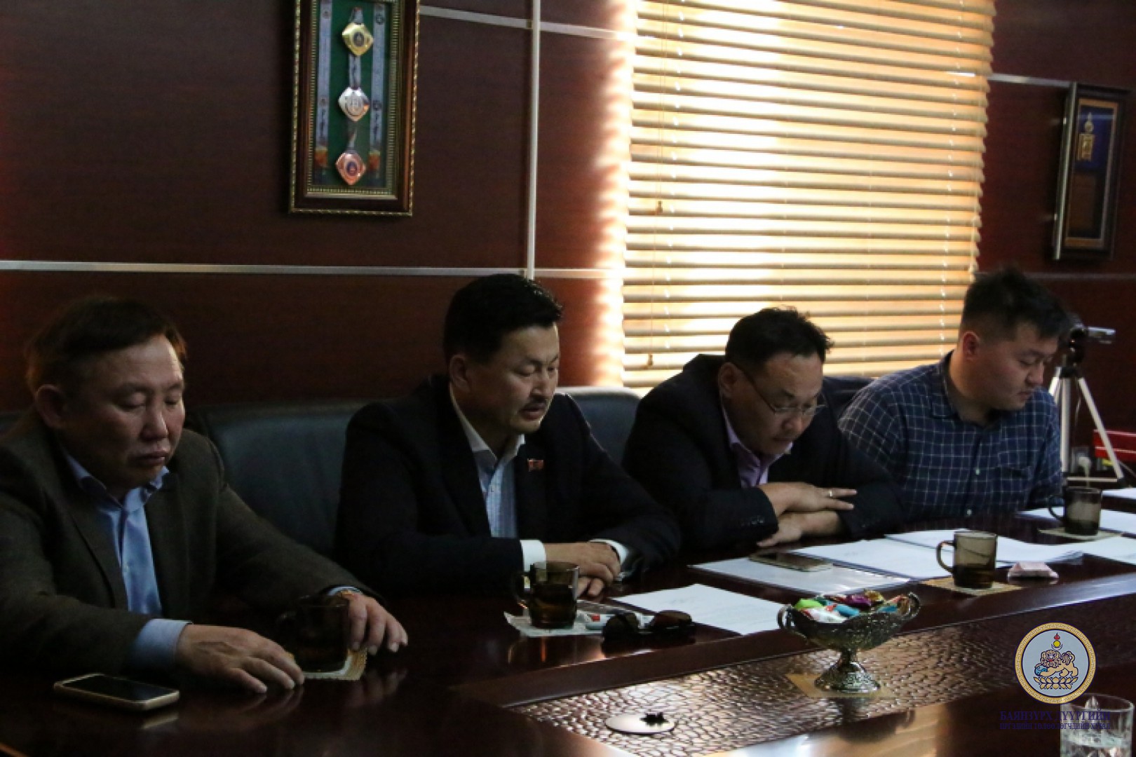 Дүүргийн Иргэдийн төлөөлөгчдийн хурлын Тэргүүлэгчдийн хуралдаан хуралдлаа