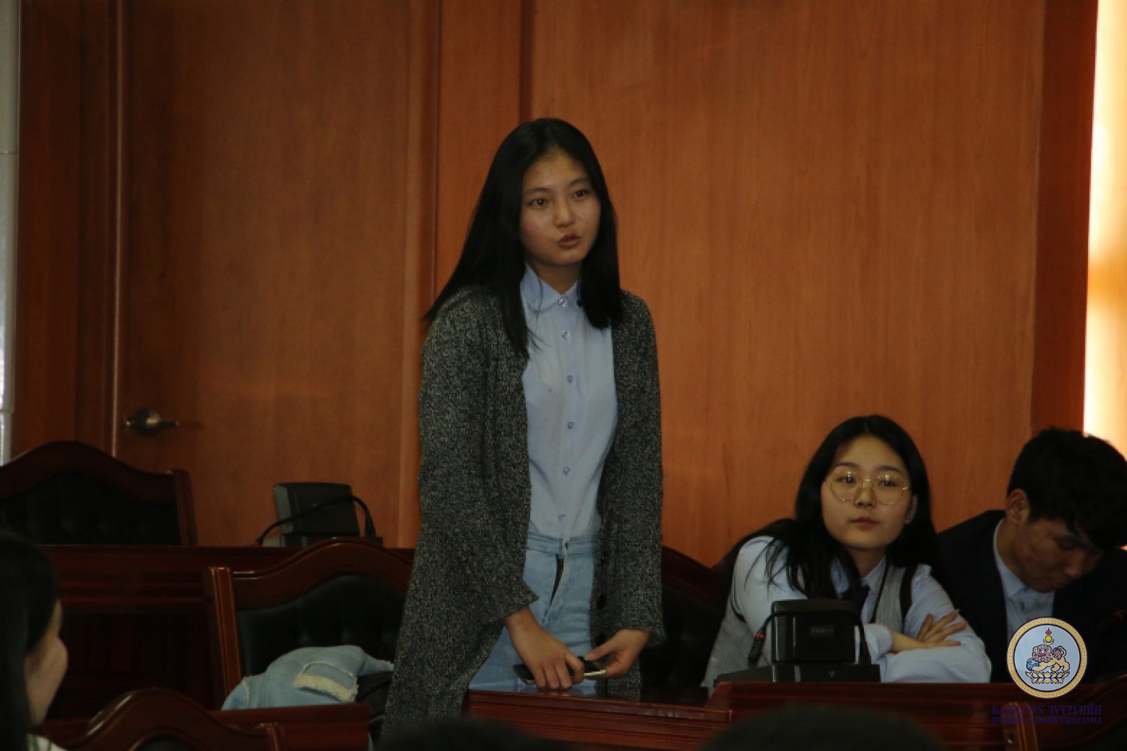 Баянзүрх дүүргийн 133 дугаар сургуулийн ахлах ангийн сурагчид дүүргийн Иргэдийн төлөөлөгчдийн хурлын үйл ажиллагаатай танилцлаа