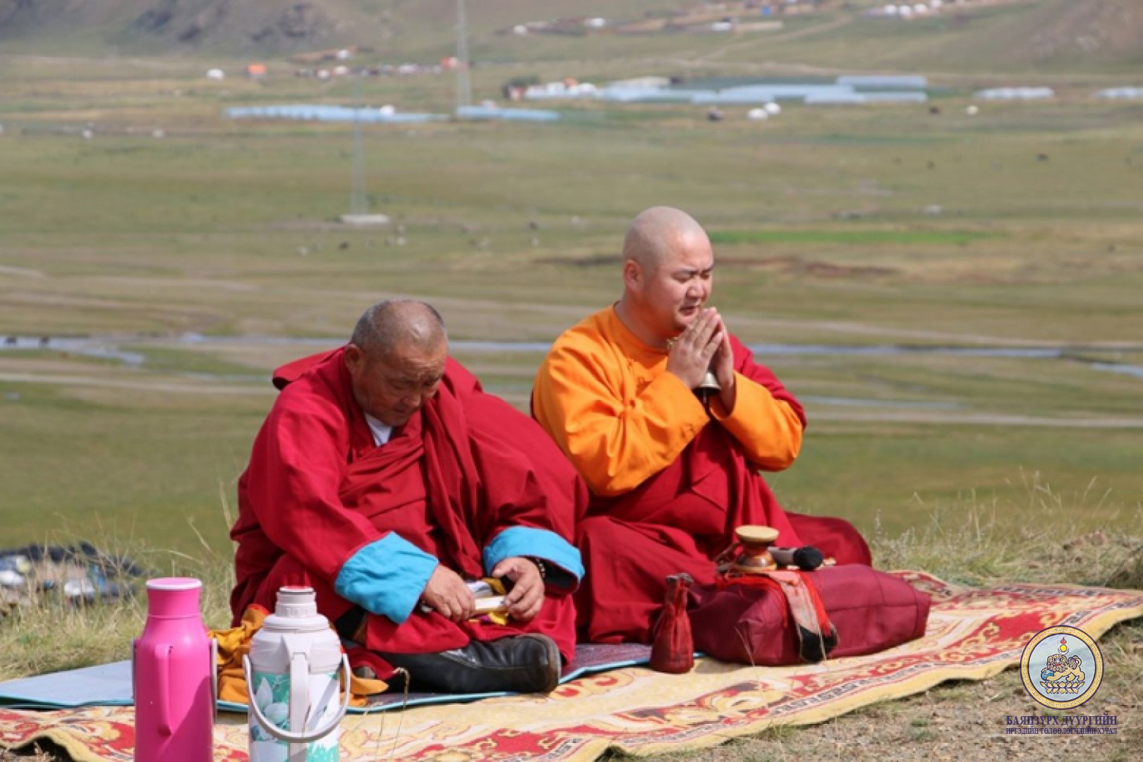 УЛС ТӨРИЙН ХИЛС ХЭРЭГТ ХЭЛМЭГДЭГСЭД, ТЭДНИЙ ҮР ХҮҮХДҮҮДЭД ХҮНДЭТГЭЛ ҮЗҮҮЛЛЭЭ