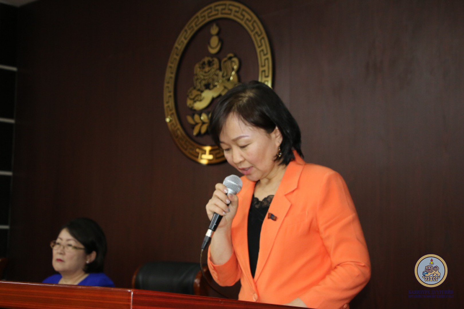 БАЯНЗҮРХ ДҮҮРГИЙН ИРГЭДИЙН ТӨЛӨӨЛӨГЧДИЙН ХУРЛЫН НЭГДСЭН 14 ДҮГЭЭР ХУРАЛДААН ӨНӨӨДӨР ХУРАЛДЛАА