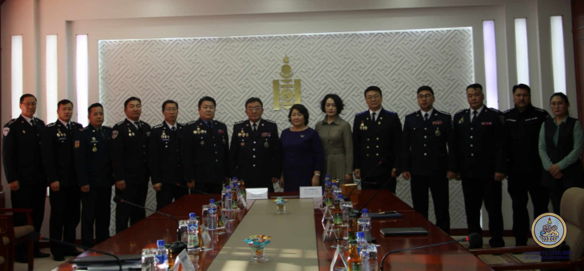 Хамтран ажиллах санамж бичиг байгууллаа