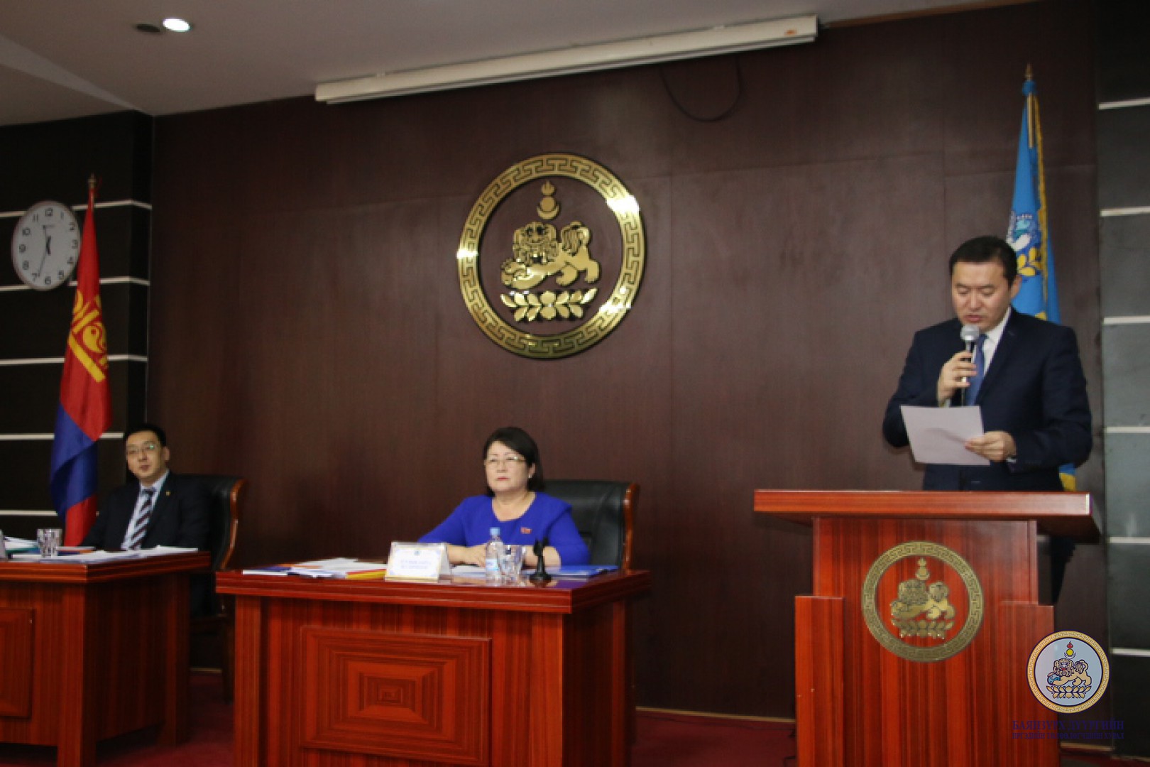 БАЯНЗҮРХ ДҮҮРГИЙН ИРГЭДИЙН ТӨЛӨӨЛӨГЧДИЙН ХУРЛЫН НЭГДСЭН 14 ДҮГЭЭР ХУРАЛДААН ӨНӨӨДӨР ХУРАЛДЛАА