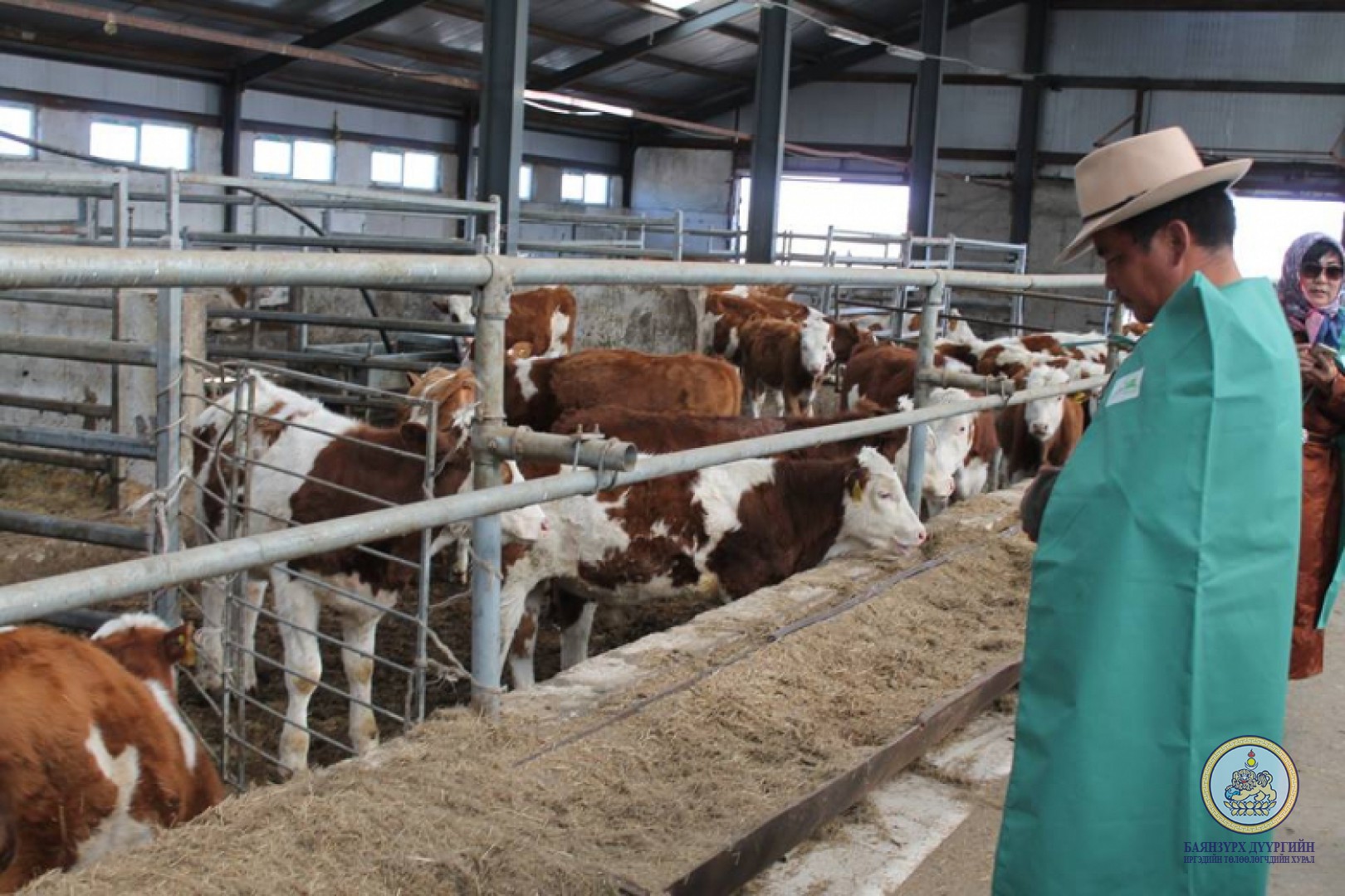 Фермерийн аж ахуйтай танилцах аялал зохион байгууллаа