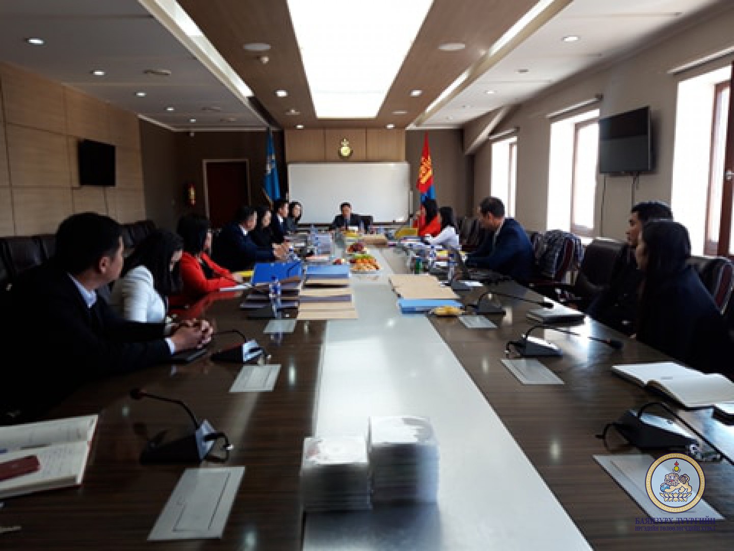 АРХИВ, АЛБАН ХЭРЭГ ХӨТЛӨЛТИЙН УЛСЫН ҮЗЛЭГ БАЯНЗҮРХ ДҮҮРЭГТ ЯВАГДАЖ БАЙНА