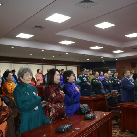 ТӨРИЙН ДЭЭД ОДОН, МЕДАЛЬ ГАРДУУЛАХ ЁСЛОЛ БОЛЛОО