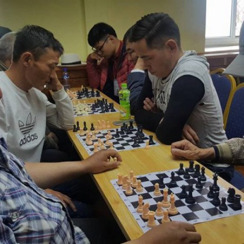 Хороодын насанд хүрэгчдийн шатрын тэмцээн амжилттай явагдлаа