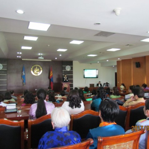 Алдарт эхийн одон гардуулах ёслол хүндэтгэлийн үйл ажиллагаа болж өндөрлөлөө