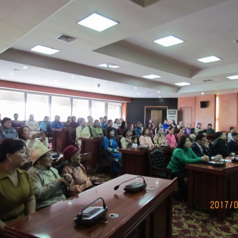 Алдарт эхийн одон гардуулах ёслол хүндэтгэлийн үйл ажиллагаа болж өндөрлөлөө