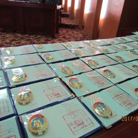 Алдарт эхийн одон гардуулах ёслол хүндэтгэлийн үйл ажиллагаа болж өндөрлөлөө